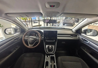 Подержанный автомобиль Haval M6 2023 года (10 фото)