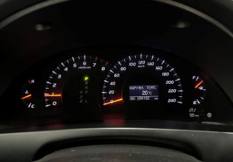 Подержанный автомобиль Toyota Camry Sedan 2009 года (13 фото)
