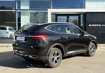 Подержанный автомобиль Haval F7 2019 года (5 фото)