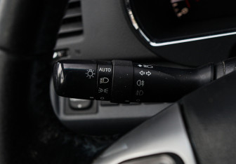 Подержанный автомобиль Toyota Highlander 2011 года (26 фото)