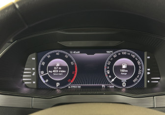 Подержанный автомобиль Skoda Superb Liftback 2024 года (11 фото)