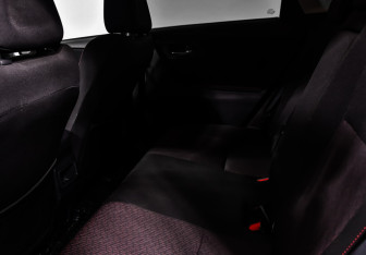 Подержанный автомобиль Toyota Auris Hatchback 2014 года (13 фото)