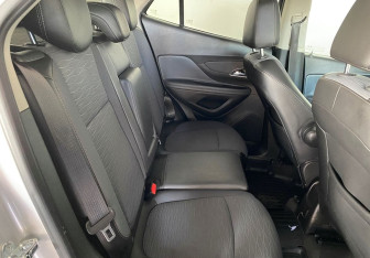 Подержанный автомобиль Opel Mokka 2015 года (11 фото)