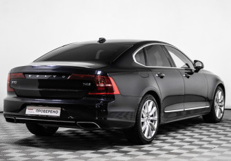 Подержанный автомобиль Volvo S90 2019 года (5 фото)