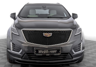 Подержанный автомобиль Cadillac XT5 2020 года (2 фото)