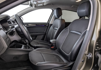 Подержанный автомобиль Renault Arkana 2019 года (20 фото)