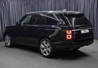 Подержанный автомобиль Land Rover Range Rover 2018 года (7 фото)