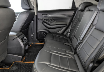 Подержанный автомобиль Haval F7x 2019 года (12 фото)