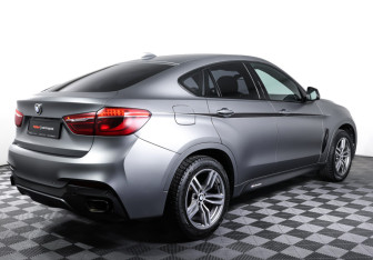 Подержанный автомобиль BMW X6 2018 года (5 фото)