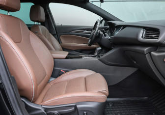 Подержанный автомобиль Opel Insignia Wagon 2020 года (11 фото)
