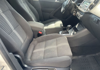 Подержанный автомобиль Volkswagen Tiguan 2010 года (9 фото)
