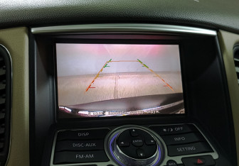 Подержанный автомобиль Infiniti QX50 2015 года (26 фото)