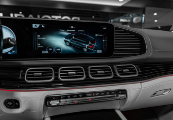 Новый Mercedes-Benz Maybach GLS 2026 (16 фото)