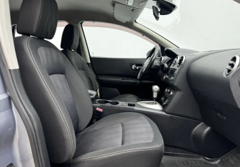 Подержанный автомобиль Nissan Qashqai 2013 года (10 фото)