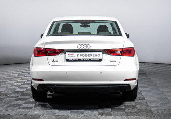 Подержанный автомобиль Audi A3 Sedan 2014 года (6 фото)