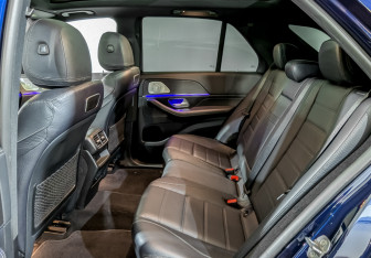 Подержанный автомобиль Mercedes-Benz GLE 2021 года (12 фото)