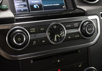 Подержанный автомобиль Land Rover Discovery 2014 года (20 фото)