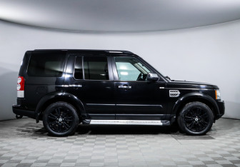 Подержанный автомобиль Land Rover Discovery 2012 года (4 фото)