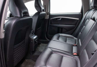 Подержанный автомобиль Volvo XC70 2012 года (11 фото)