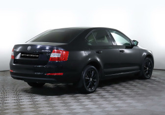 Подержанный автомобиль Skoda Octavia Liftback 2015 года (4 фото)
