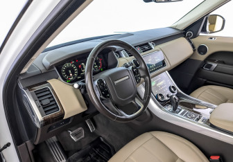 Подержанный автомобиль Land Rover Range Rover Sport 2019 года (16 фото)