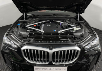 Новый BMW X5 2025 (10 фото)