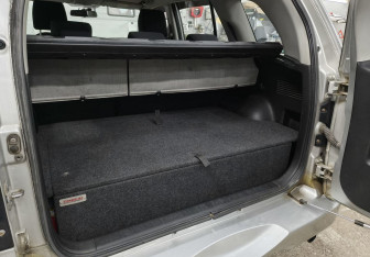 Подержанный автомобиль Suzuki Grand Vitara 2007 года (14 фото)