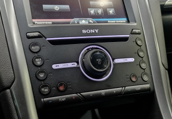 Подержанный автомобиль Ford Mondeo Sedan 2015 года (20 фото)