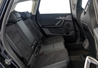 Новый BMW X1 2025 (12 фото)