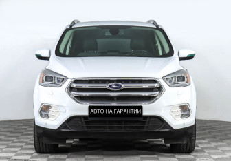 Подержанный автомобиль Ford Kuga 2016 года (2 фото)