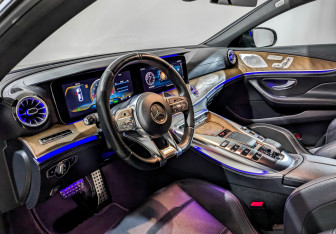Подержанный автомобиль Mercedes-Benz AMG GT Liftback 2019 года (16 фото)