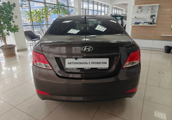 Подержанный автомобиль Hyundai Solaris Sedan 2016 года (6 фото)