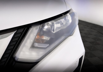 Подержанный автомобиль Nissan X-Trail 2018 года (17 фото)