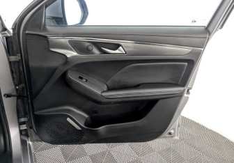 Подержанный автомобиль Haval Jolion 2022 года (24 фото)