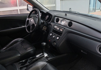 Подержанный автомобиль Mitsubishi Outlander 2005 года (7 фото)