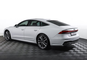 Подержанный автомобиль Audi A7 2020 года (7 фото)