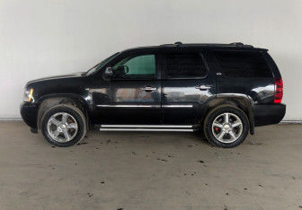 Подержанный автомобиль Chevrolet Tahoe 2012 года (4 фото)