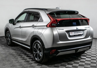 Подержанный автомобиль Mitsubishi Eclipse Cross 2019 года (7 фото)