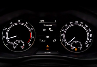 Подержанный автомобиль Skoda Rapid Liftback 2022 года (13 фото)