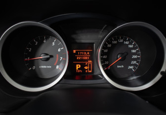 Подержанный автомобиль Mitsubishi Lancer Sedan 2010 года (12 фото)