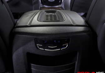 Подержанный автомобиль Cadillac Escalade Suv 2015 года (15 фото)