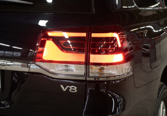 Подержанный автомобиль Toyota Land Cruiser Suv 2021 года (24 фото)