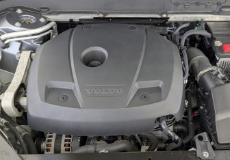 Подержанный автомобиль Volvo XC60 2021 года (9 фото)