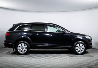 Подержанный автомобиль Audi Q7 2011 года (4 фото)