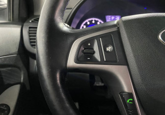 Подержанный автомобиль Hyundai Solaris Sedan 2016 года (15 фото)