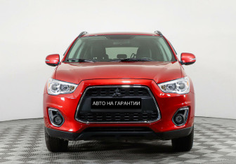 Подержанный автомобиль Mitsubishi ASX 2013 года (2 фото)
