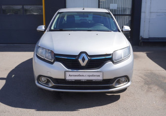 Подержанный автомобиль Renault Logan Sedan 2017 года (2 фото)