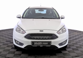 Подержанный автомобиль Ford Focus Hatchback 2018 года (2 фото)