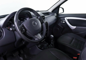 Подержанный автомобиль Nissan Terrano 2020 года (11 фото)