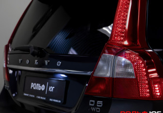 Подержанный автомобиль Volvo XC70 2013 года (24 фото)